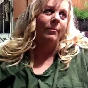 Meet your Posher, Cynthia